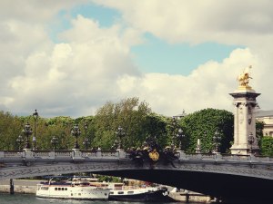 Paris : Pont Alexandre III (click to enlarge)